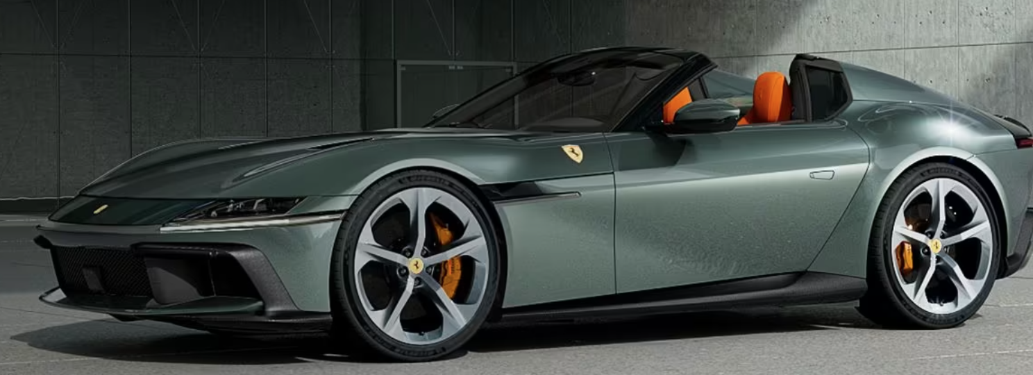 Ferrari 12-Cilindri grand tourer